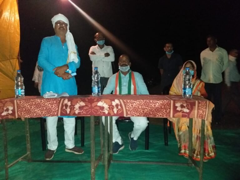 गुलाब कमरों जी द्वारा कर्रा में किया गया पंचायत भवन का भूमि पूजन