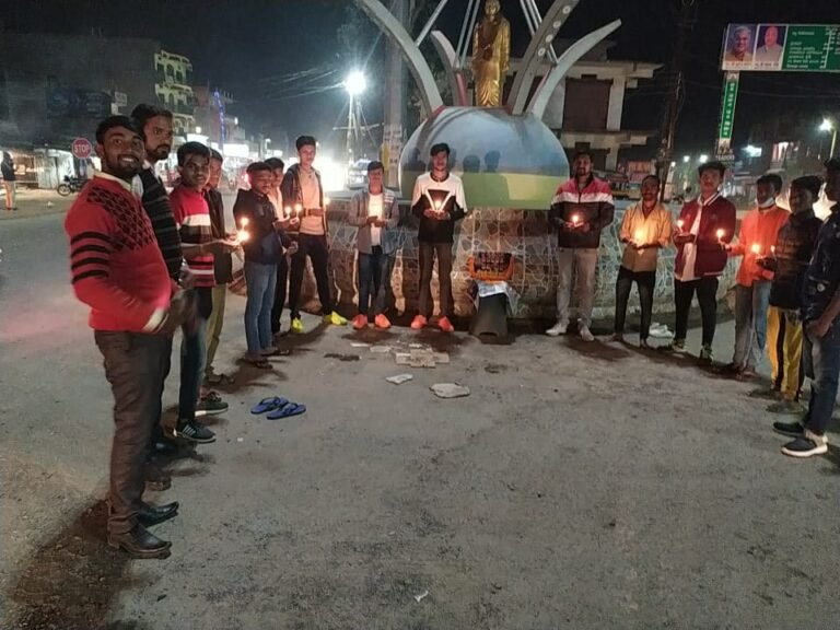 अभाविप रामानुजगंज कार्यकर्ताओं द्वारा 26/11 शहीदों को किया गया नमन और दी गई भावभीनी श्रद्धांजलि….