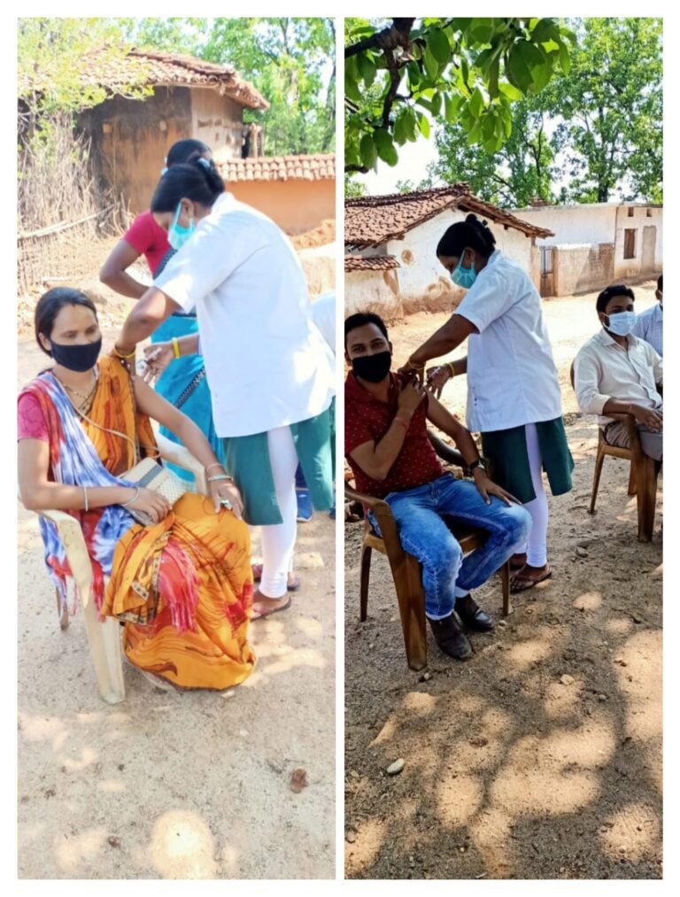 जनप्रतिनिधियों एवं स्थानीय ग्रामीणों ने खुद जागरूकता का परिचय देते हुए टीका लगवाकर वैक्सीन के प्रति फैले भ्रामक अफवाहों का किया खंडन….