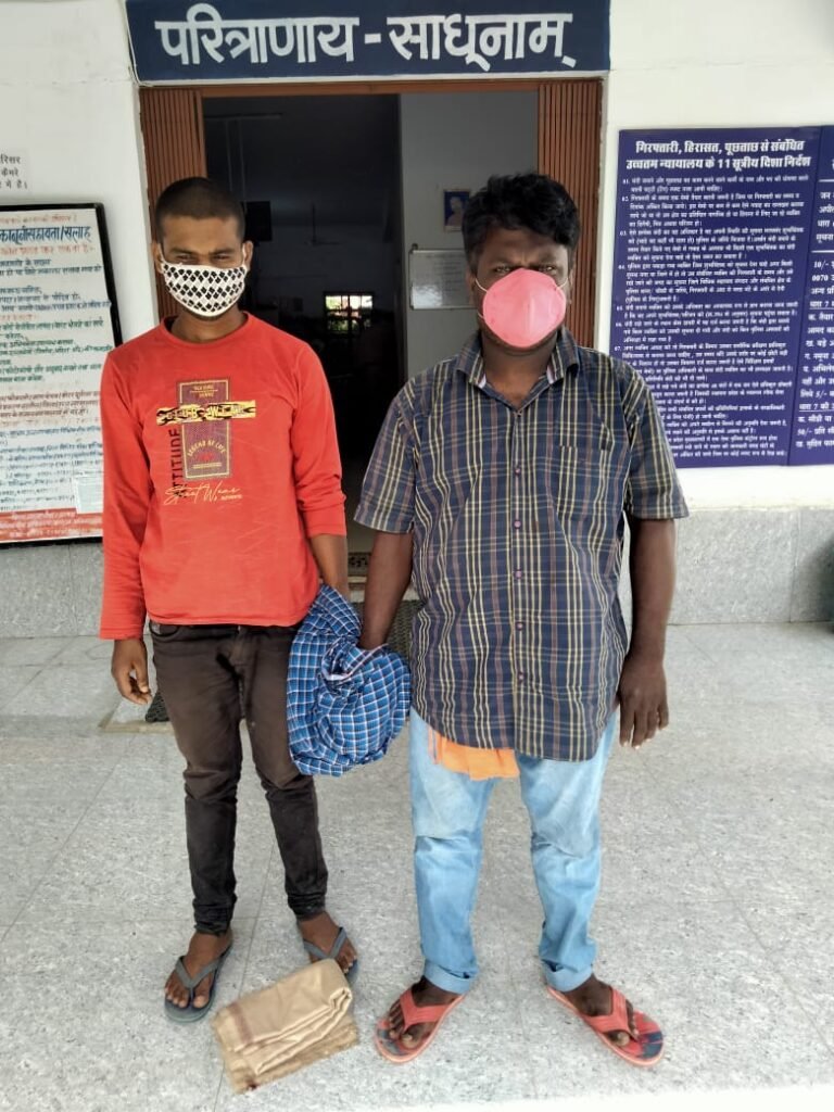 ब्राउन शुगर बेचने ग्राहक की तलाश में घूम रहे दो युवकों को पुलिस ने किया गिरफ़्तार..