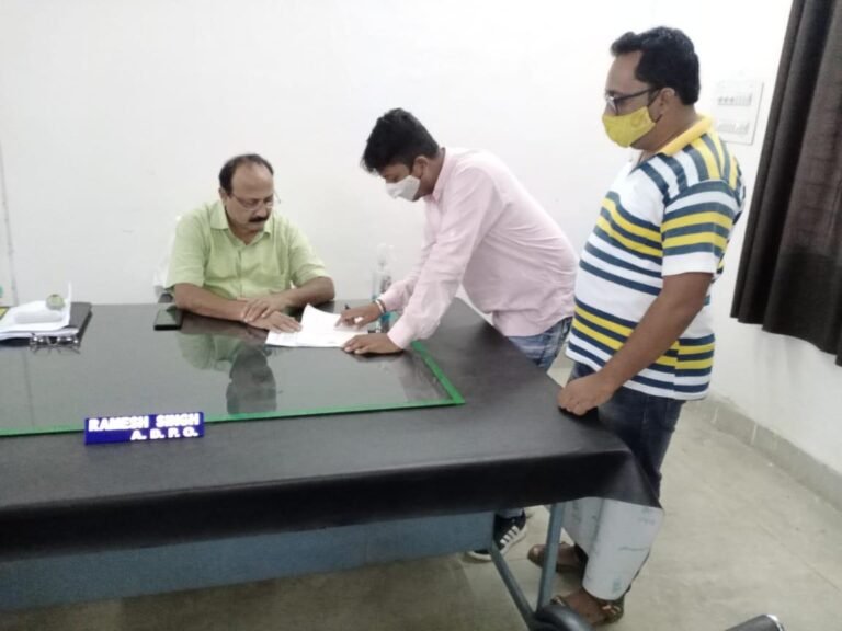 आयु सीमा से अधिक अभ्यर्थियों का चयन किए जाने को लेकर भाजपा जनजाति मोर्चा मंडल अध्यक्ष ने ज़िला शिक्षा अधिकारी को सौंपा ज्ञापन…