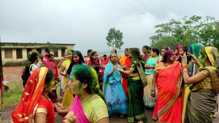 मैनपाट के ग्राम नर्मदापुर के शिवमन्दिर में स्थापित गणेश भगवान का बहुत धूम धाम से किया गया विसर्जन…