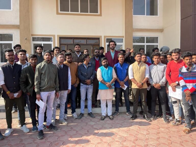 प्रदेश सचिव श्री शैलेंद्र प्रताप सिंह जी के जन्मदिन के अवसर पर 103 लोगों को दिलाई गई कांग्रेस की सदस्यता,20 सक्रिय कार्यकर्ताओं को युवा इंटक में दिया गया पदभार