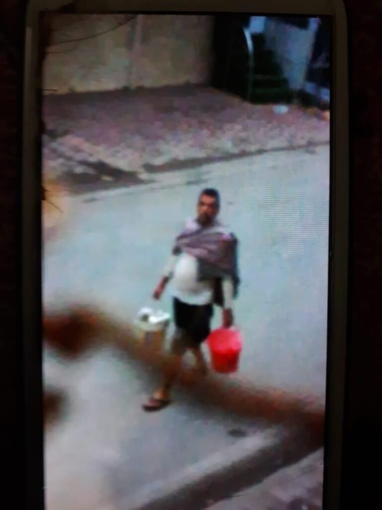 सीसीटीवी पर फिर कैद हुई सड़क पर कचरा फेंकते हुए तस्वीर,,फिर लगा 500 जुर्माना…