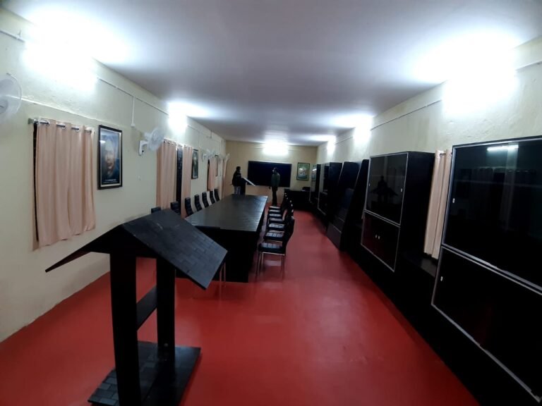 सरगुजा में अच्छी शिक्षा के साथ-साथ अब बेहतर पुस्तकालय का भी लाभ ले सकेंगे सरगुजा के दूरस्थ क्षेत्र के बच्चे – संजीव कुमार झा