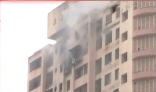 20 मंजिला बिल्डिंग में भीषण आग, दो की मौत, 15 लोग झुलसे…