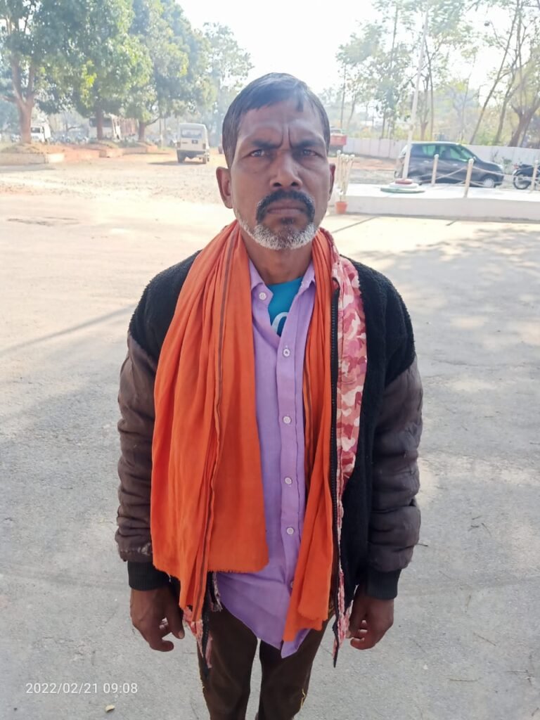 मौका मिलते ही जेवरात लेकर फरार होटल संचालक…