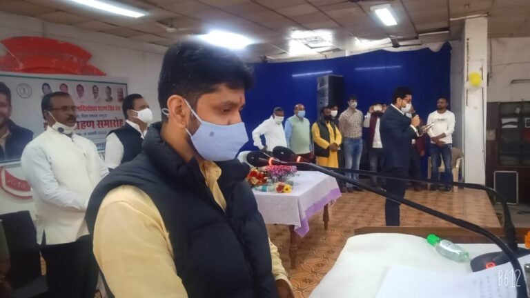 नवनिर्वाचित जिला पंचायत उपाध्यक्ष श्री आदित्येश्वर शरण सिंहदेव ने ली पद और गोपनीयता की शपथ….