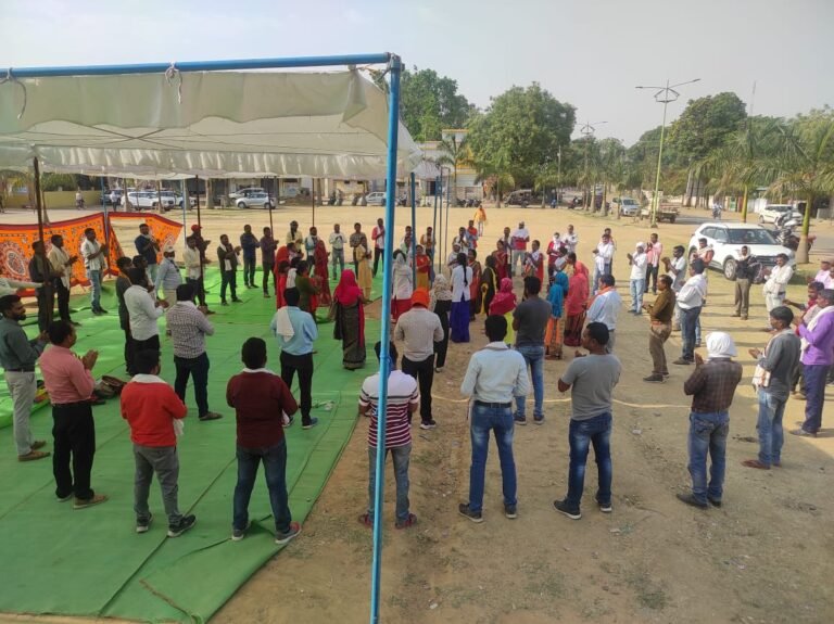 रोजगार गारंटी योजना के अंतर्गत पूरे प्रदेश में एक भी मजदूरों को नहीं मिल रहा काम जबकि पूरे प्रदेश में 42 लाख 99 हजार से अधिक परिवार है पंजीकृत…