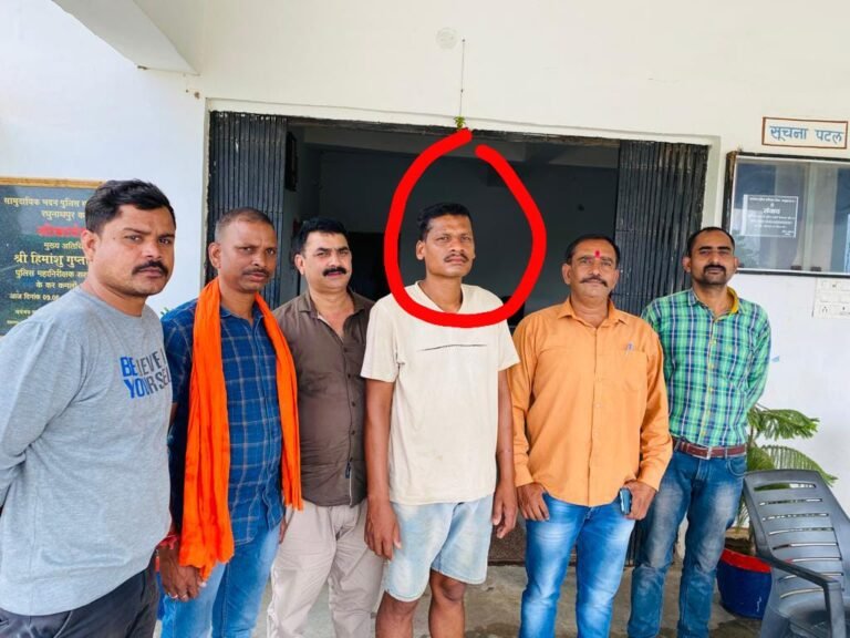 शिव मंदिर में तोड़फोड़,भारी जनाक्रोश के बाद आरोपी गिरफ्तार…