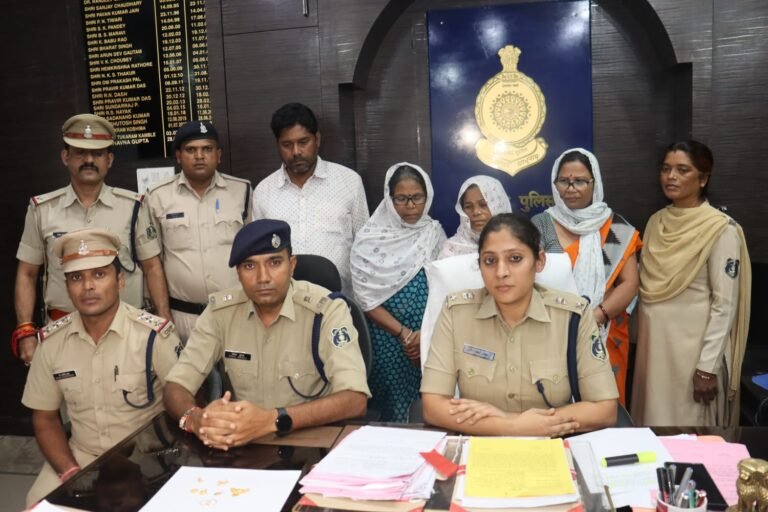 ज्वैलरी शॉप में ध्यान भटका कर उठाईगिरी करने वाली महिलाओ के अंतर्रराज्यीय गिरोह को पुलिस ने किया गिरफ्तार…