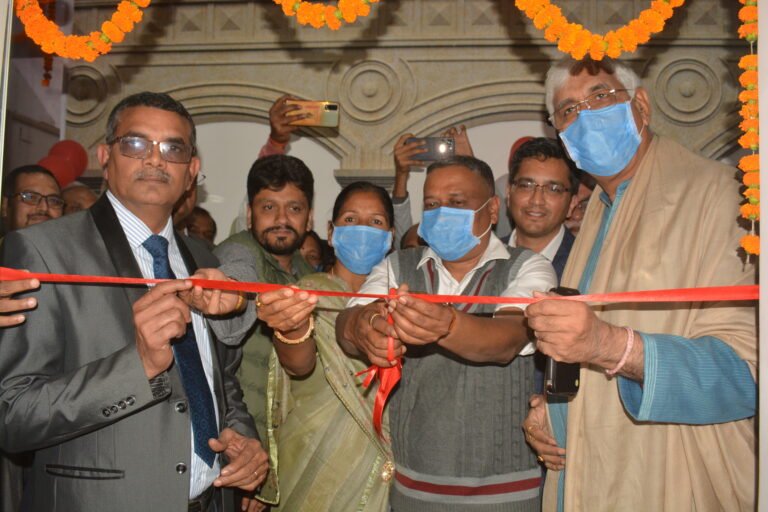 स्वास्थ्य मंत्री ने किया संभाग के पहले हमर लैब का उद्घाटन…