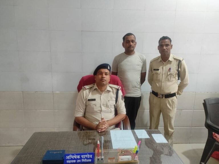 खुद को सेना में अधिकारी बताकर युवक को होटल में बनाया बंधक, अप्राकृतिक कृत्य कर करवाए पैसे ट्रांसफर..