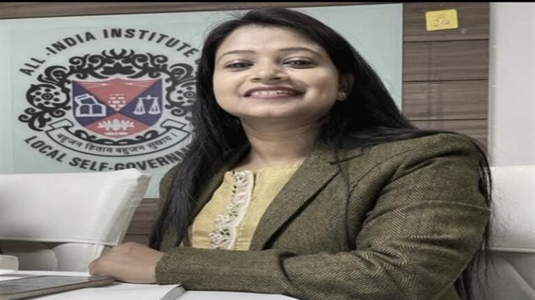 जशपुर सीएमओ ज्योत्सना टोप्पो को भ्रष्ट्राचार और कार्य में अनियमितता के कारण किया गया निलंबित…..