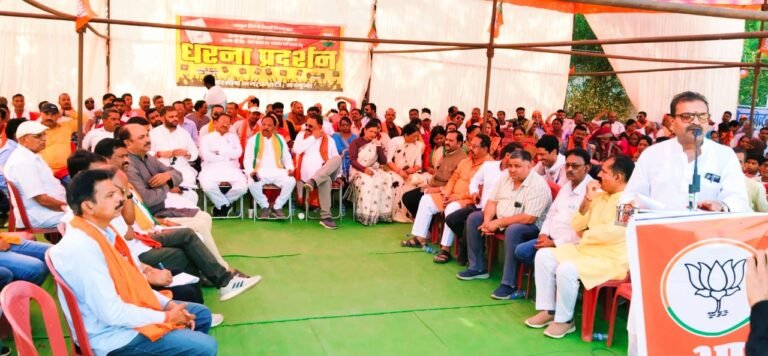 बेतहाशा और मनमाना बिजली बिल थोप कर कनेक्शन काट रही भूपेश सरकार – भाजपा