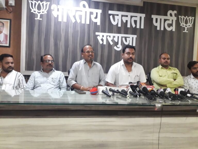 PSC गड़बड़ी मामला : आयोग के सचिव और परीक्षा नियंत्रक को निलंबित कर हाईकोर्ट के रिटायर्ड जज से हो मामले की निष्पक्ष जांच – विश्व विजय सिंह तोमर