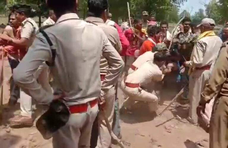 वन विभाग की टीम पर लाठी डंडे से हमला, विभाग ने तोड़े थे 65 घर …