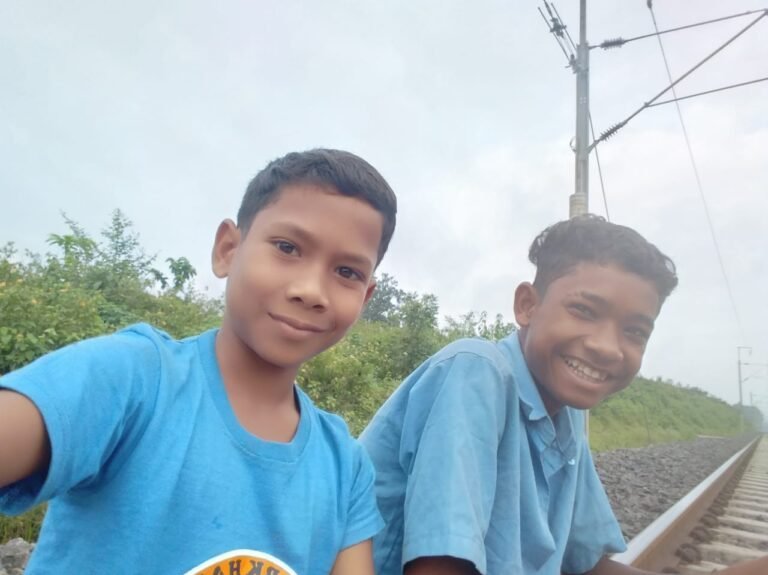 2 नाबालिक दोस्त गुमशुदा, सूचना देने वाले को ईनाम देने परिजनों ने की घोषणा…