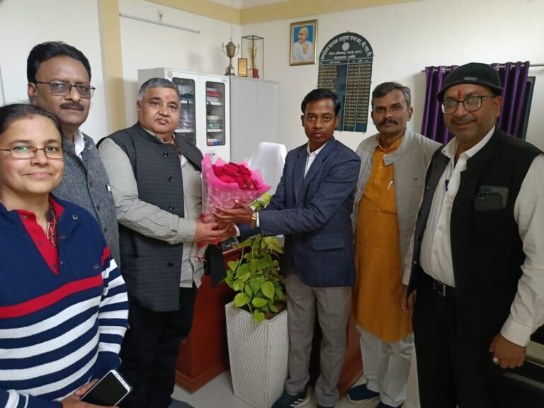 विधायक ने किया जीएसटी कार्यालय का निरीक्षण…