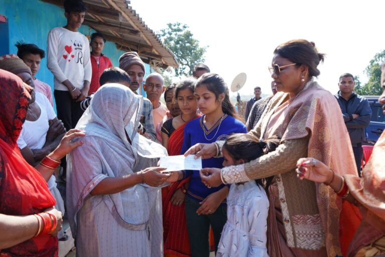 विधायक रेणुका सिंह की अफसरों को हिदायत, मैं गरीबों के लिए हूं, भेदभाव होगा तो कभी बर्दास्त नही करूंगी….