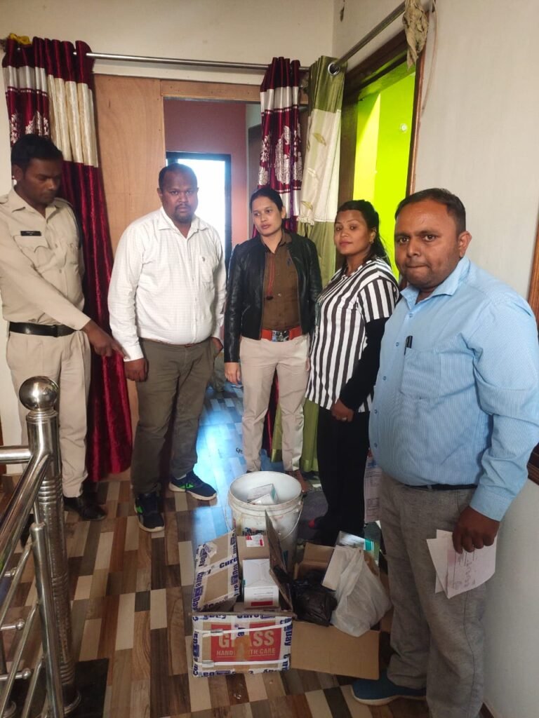 मेडिकल स्टोर की आड़ में नशे का कारोबार, महिला गिरफ्तार…