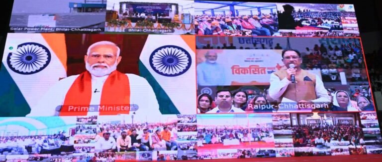 प्रधानमंत्री मोदी के हाथों अंबिकापुर-शिवनगर 52 किमी सड़क का हुआ लोकार्पण, राजधानी रायपुर से दूरी हुई कम,,छत्तीसगढ़ में 34,427 करोड़ रूपए की 10 परियोजनाओं हुआ लोकार्पण और शिलान्यास…..