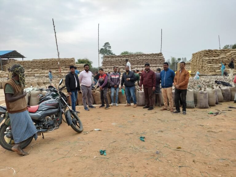 फर्जी धान खरीदी : समिति प्रबन्धक एवं प्रभारी के विरुद्ध एफआईआर दर्ज…