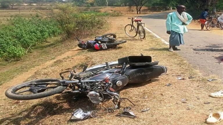 दो मोटरसाइकिलों की आमने–सामने भिड़ंत,1 की मौत, 3 घायल…