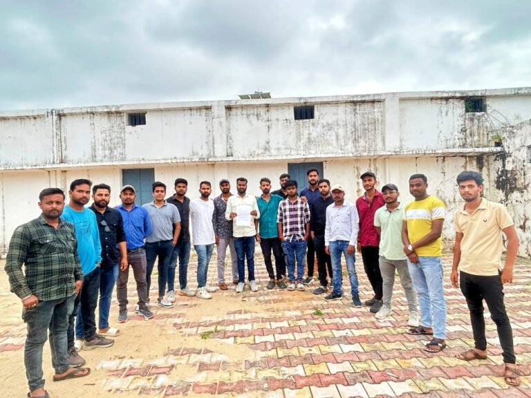 जिले की प्राइवेट खदानों में रोजगार न देने के खिलाफ संगठित हुए जिले के माइनिंग अभ्यर्थी रूपरेखा पर बनाई आपसी सहमति..