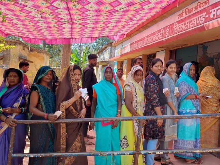 जिले में निकाय चुनाव में 62.46 प्रतिशत मतदान, महिलाओं की भागीदारी ने बनाया नया रिकॉर्ड…