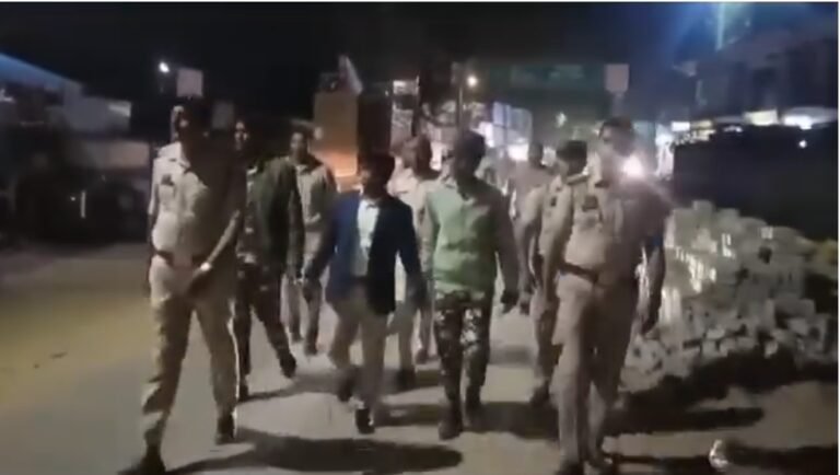 रामविचार नेताम को चोट्टा और बेवकूफ बोलने वाले जनपद सदस्य का जुलूस निकालकर भेजा गया जेल…