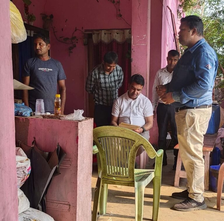 झोलाछाप डॉक्टरों पर स्वास्थ्य विभाग की कार्यवाही, दो अवैध क्लीनिक सील, एक को कारण बताओ नोटिस जारी…