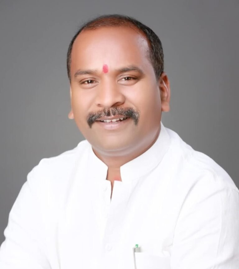 पूर्व विधायक गुलाब कमरों ने साधा निशाना – कहा, “हाफ बिजली बिल योजना से छेड़छाड़ कर भाजपा ने जनता को ठगा”…