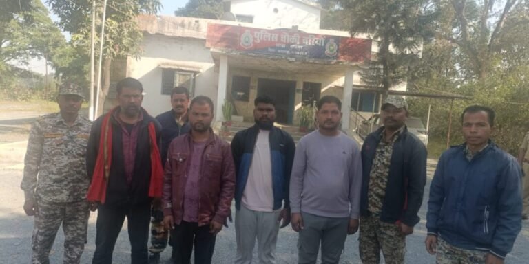 डीजल चोरी की शक पर युवकों की बेदम पिटाई, वीडियो वायरल होने के बाद पुलिस ने किया 4 आरोपियों को गिरफ्तार…