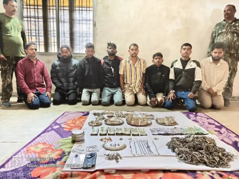 BIG BREAKING : ज्वेलरी शॉप में चोरी, पुलिस ने पकड़े 9 आरोपी एक का नहीं किया जिक्र, इलाज के दौरान उसकी मौत परिजनों ने लगाए पुलिस पर मारपीट के आरोप…