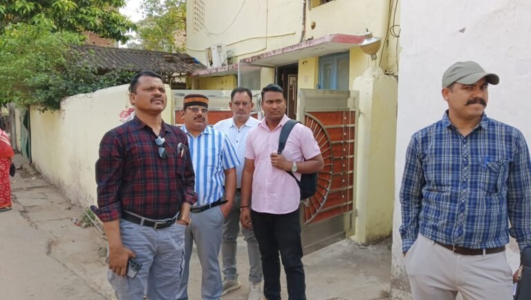 मनेन्द्रगढ़ नगर पालिका में ACB की बड़ी कार्रवाई: 53 हजार रिश्वत लेते CMO और अकाउंटेंट गिरफ्तार…