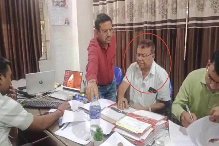 22 हजार रुपये की रिश्वत लेते नान के जिला प्रबंधक गिरफ्तार, एसीबी ने रंगे हाथों दबोचा…