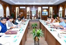 राजधानी रायपुर में मंत्रिपरिषद की बैठक: प्रधानमंत्री मोदी के 25 वर्षों के नेतृत्व का अभिनंदन, पूर्व अग्निवीरों के लिए आरक्षक भर्ती को मंजूरी…